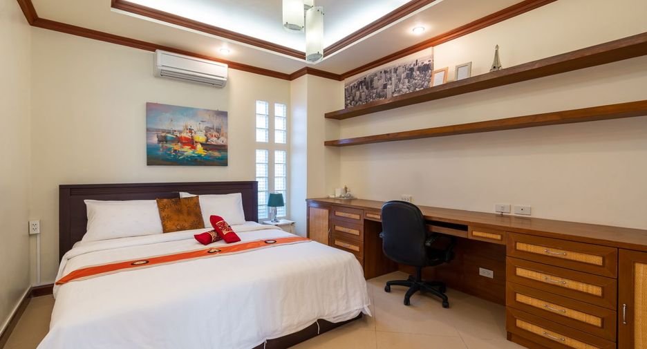 Villa en alquiler de 4 habitaciones en Mueang Phuket, Phuket