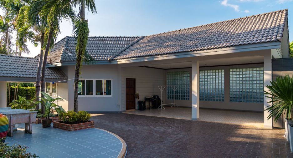 Villa en alquiler de 4 habitaciones en Mueang Phuket, Phuket