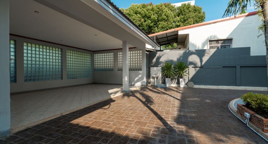 Villa en alquiler de 4 habitaciones en Mueang Phuket, Phuket