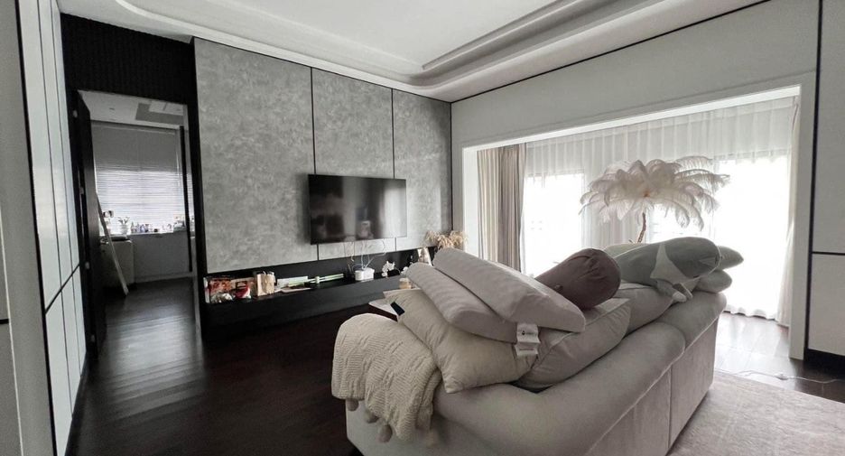 For rent 4 bedrooms house in Prawet, Bangkok