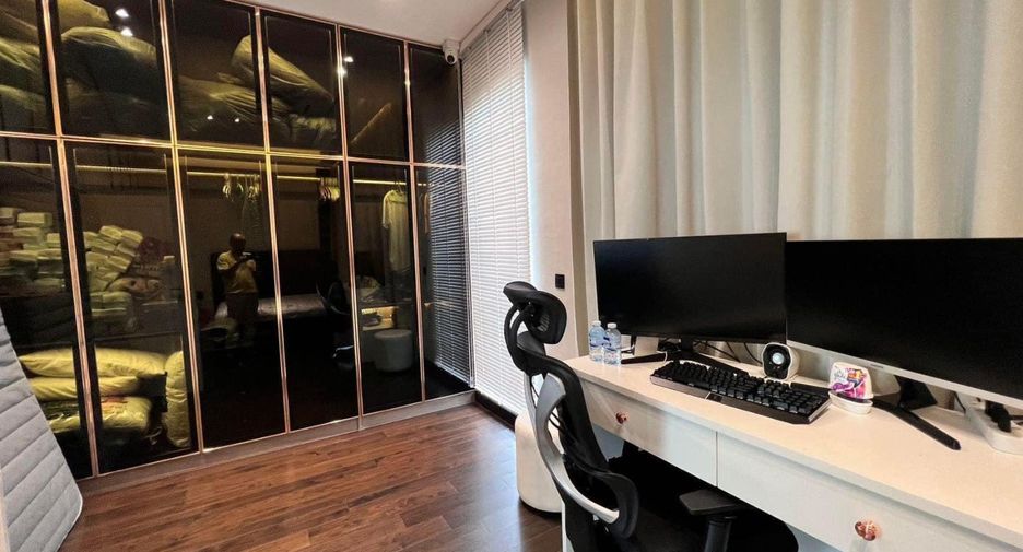 For rent 4 bedrooms house in Prawet, Bangkok