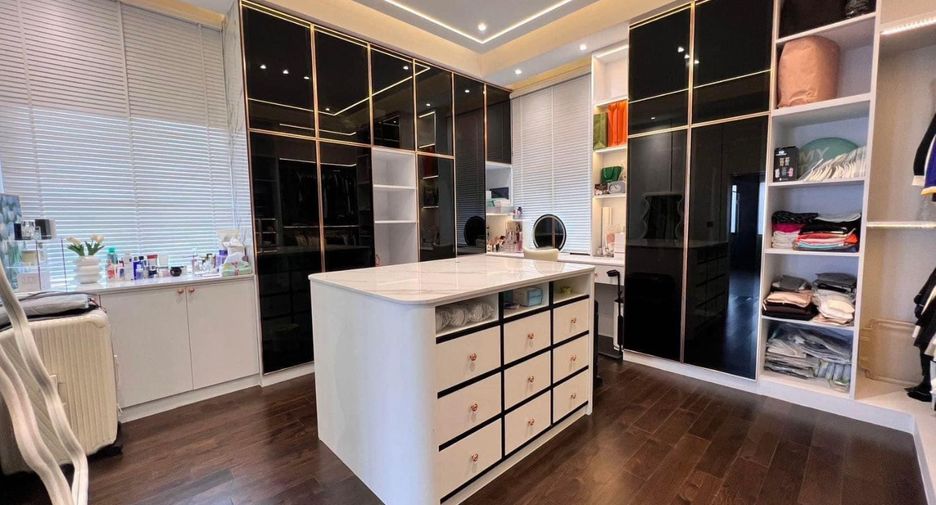 For rent 4 bedrooms house in Prawet, Bangkok