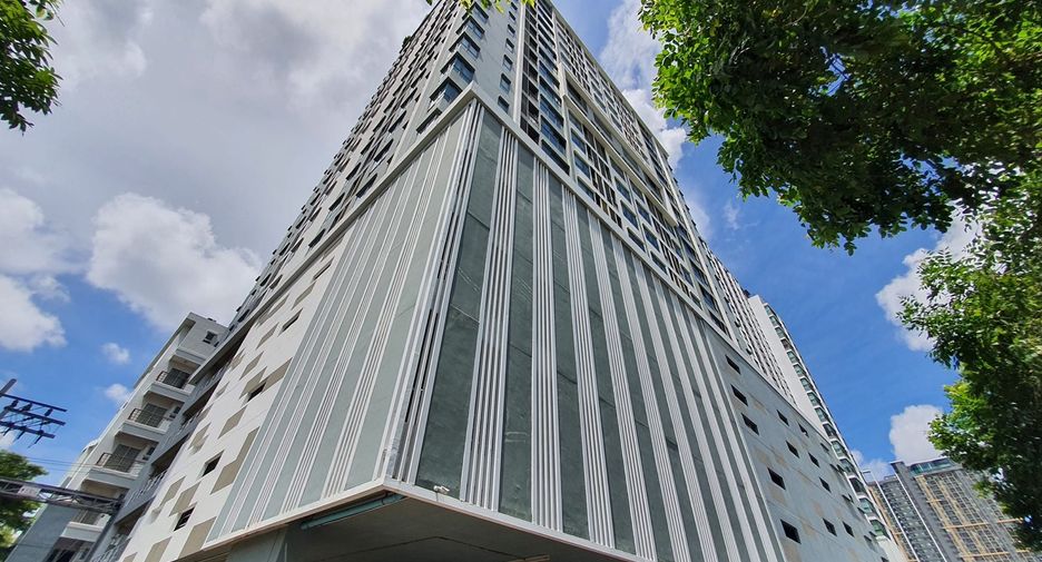 For sale 1 bed condo in Mueang Samut Prakan, Samut Prakan