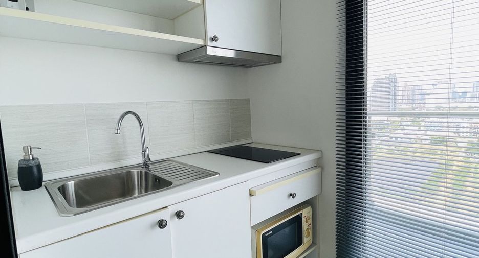 For sale 1 bed condo in Mueang Samut Prakan, Samut Prakan
