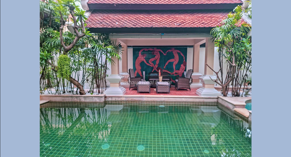 For sale 4 Beds house in Na Jomtien, Pattaya