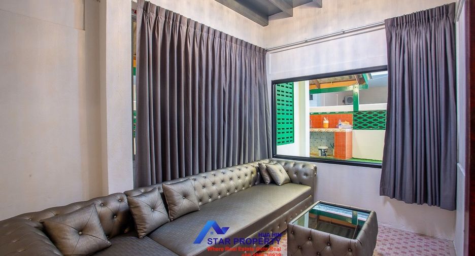 For sale 3 ベッドルーム villa in Hua Hin, Prachuap Khiri Khan