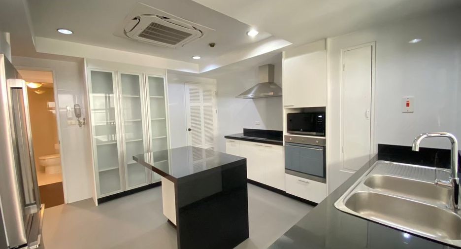 Apartment zur Miete mit 3 Zimmer in Watthana, Bangkok
