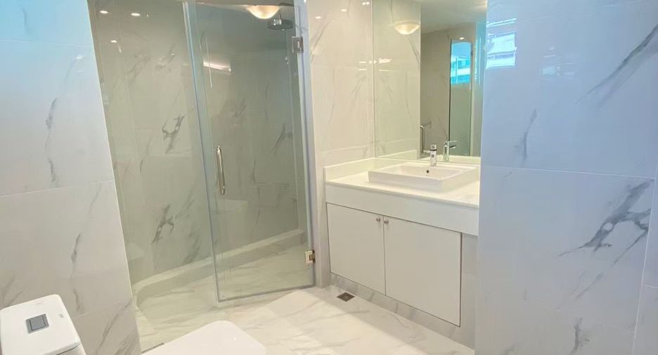 Apartment zur Miete mit 3 Zimmer in Watthana, Bangkok