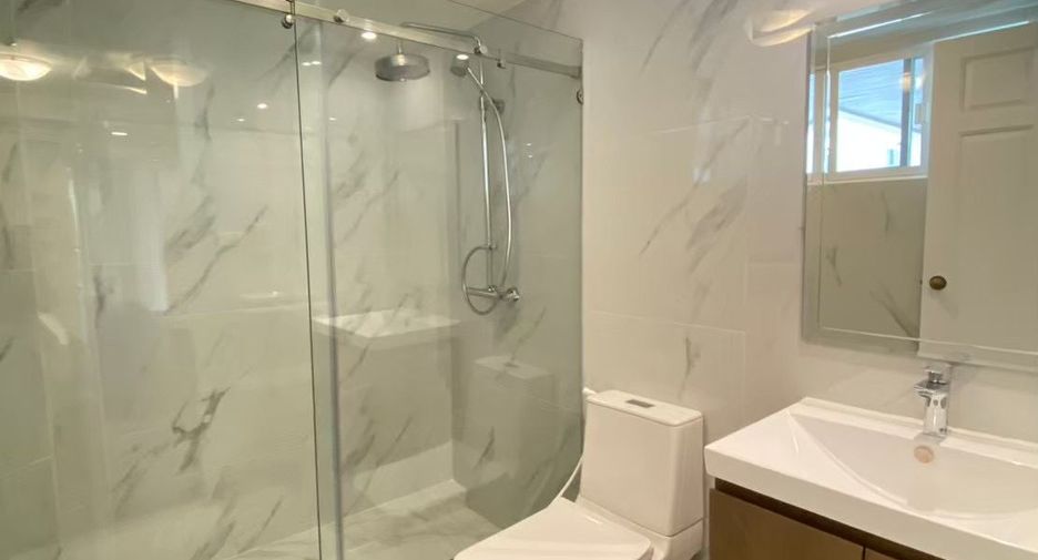 Apartment zur Miete mit 3 Zimmer in Watthana, Bangkok