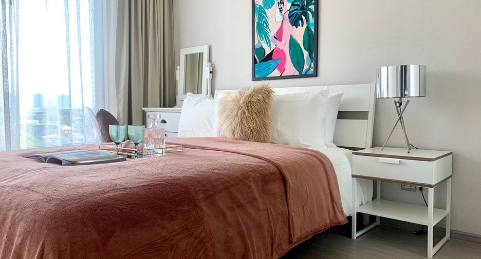 For rent 2 bedrooms apartment in Phra Khanong, Bangkok