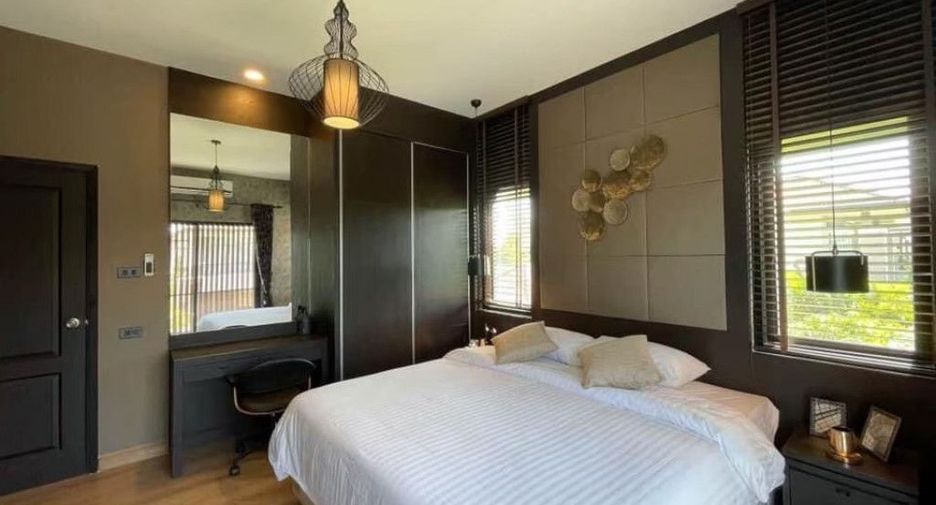 For sale 3 bedrooms house in San Kamphaeng, Chiang Mai
