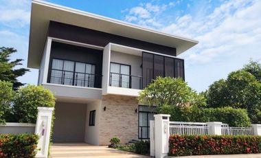For sale 3 bedrooms house in San Kamphaeng, Chiang Mai