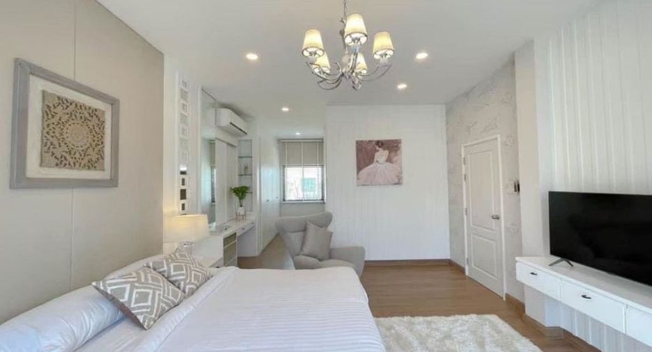 For sale 3 bedrooms house in San Kamphaeng, Chiang Mai