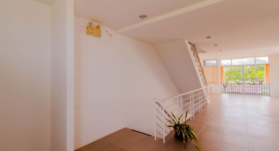 For sale 3 bedrooms retail Space in Mueang Phuket, Phuket