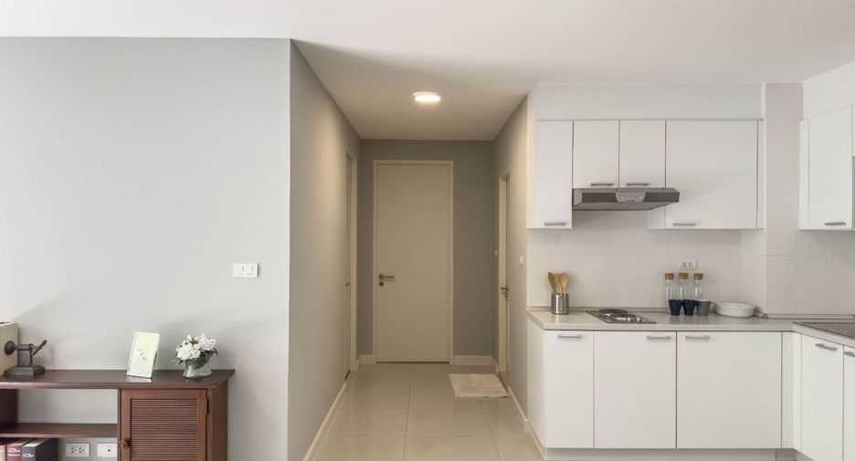 For sale 2 bed condo in Watthana, Bangkok Hipflat