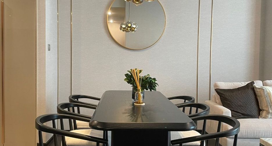 Condo en alquiler de 3 habitaciones en Khlong Toei, Bangkok