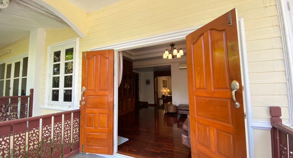 For rent 3 bedrooms house in San Sai, Chiang Mai