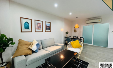 Casa adosada en venta de 3 habitaciones en Suan Luang, Bangkok