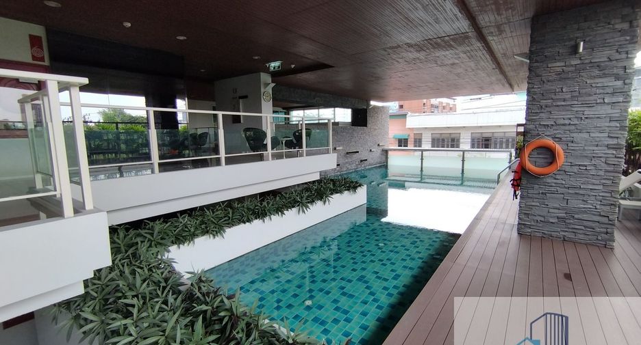 Wohnung zum Kauf mit 2 Zimmer in Phra Khanong, Bangkok