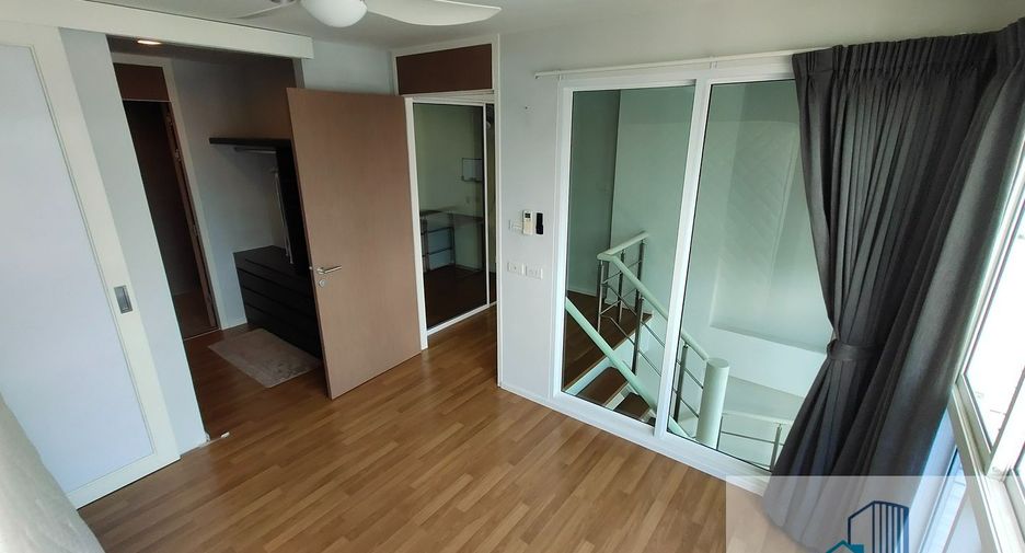 Wohnung zum Kauf mit 2 Zimmer in Phra Khanong, Bangkok