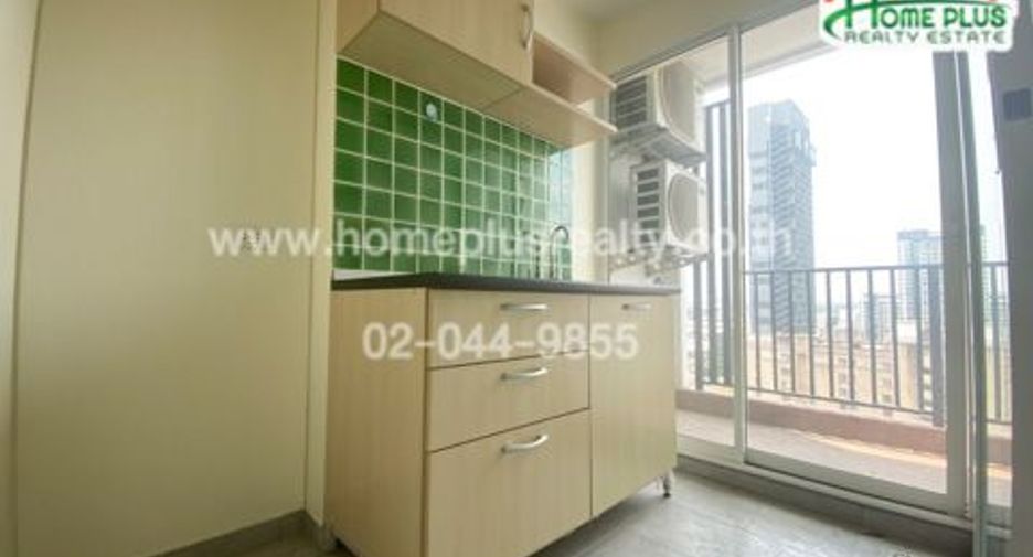 À vendre 1 chambre condo à Phra Khanong, Bangkok
