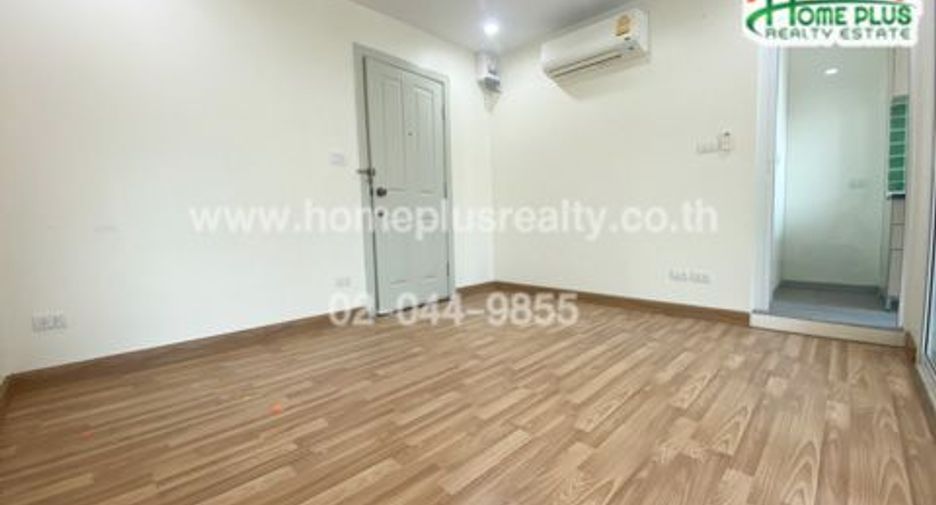 À vendre 1 chambre condo à Phra Khanong, Bangkok