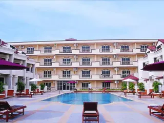 For sale 327 bed hotel in Central Pattaya, Pattaya
