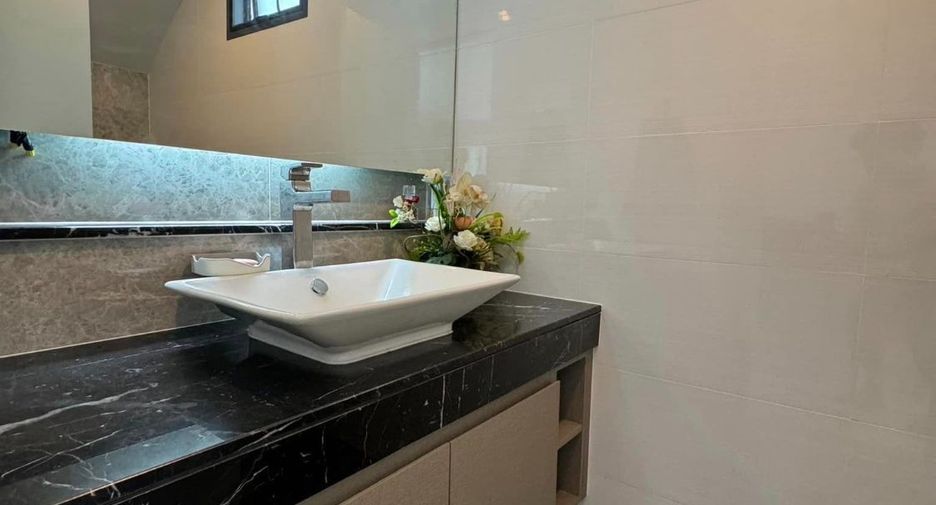 For rent 4 bed condo in Prawet, Bangkok