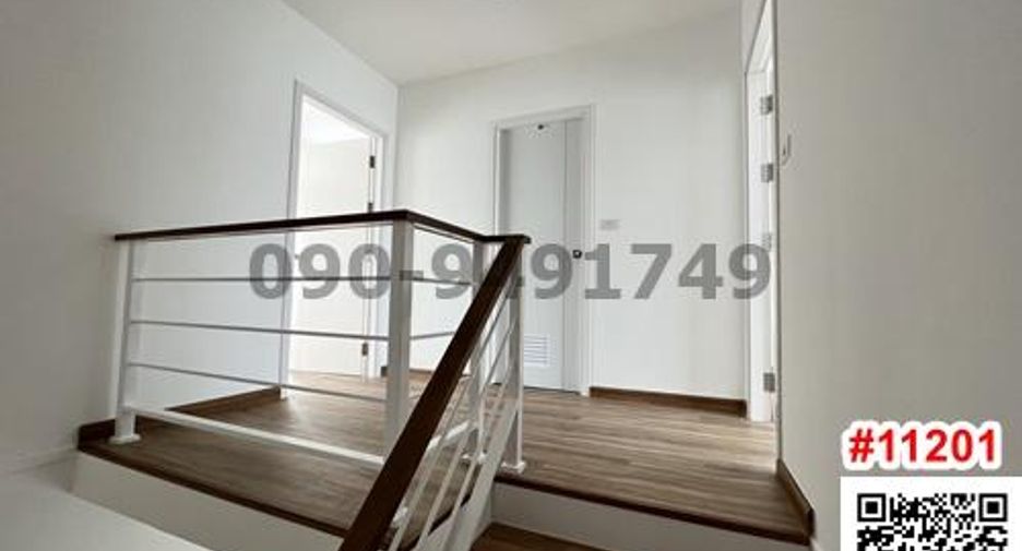 For rent 4 bedrooms house in Bang Kapi, Bangkok