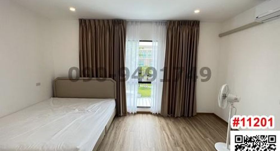 For rent 4 bedrooms house in Bang Kapi, Bangkok