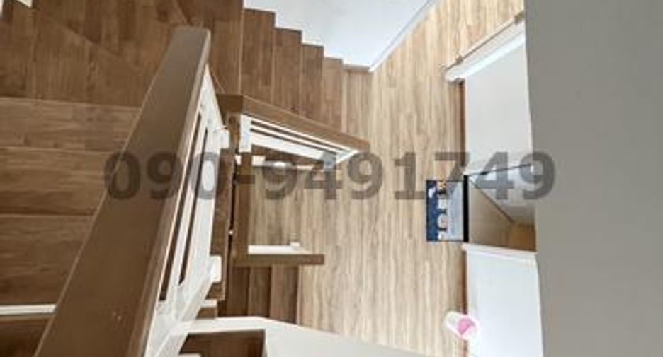 For rent 4 bedrooms house in Bang Kapi, Bangkok