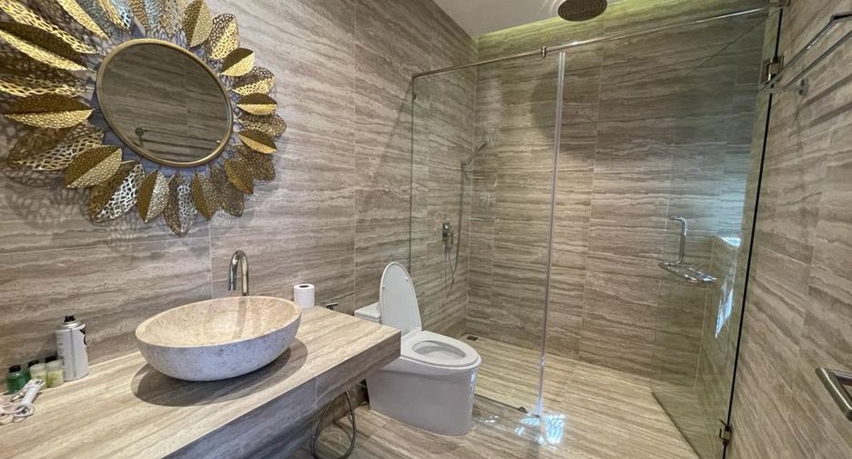 Аренда и продажа 3 спальни вилла в Пхукет Тощн, Пхукет