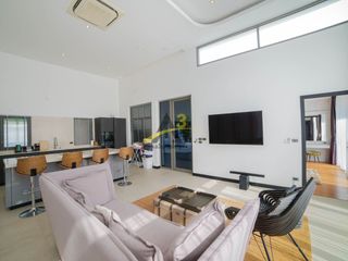 For rent and for sale 3 bedrooms villa in Mueang Phuket, Phuket