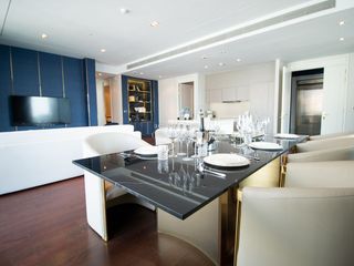 For rent 2 bed condo in Khlong Toei, Bangkok