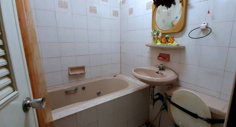 Продажа 6 спальни дом в Мыанг Районг, Районг