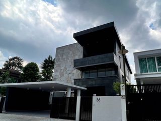 For sale 5 Beds house in Bang Sue, Bangkok