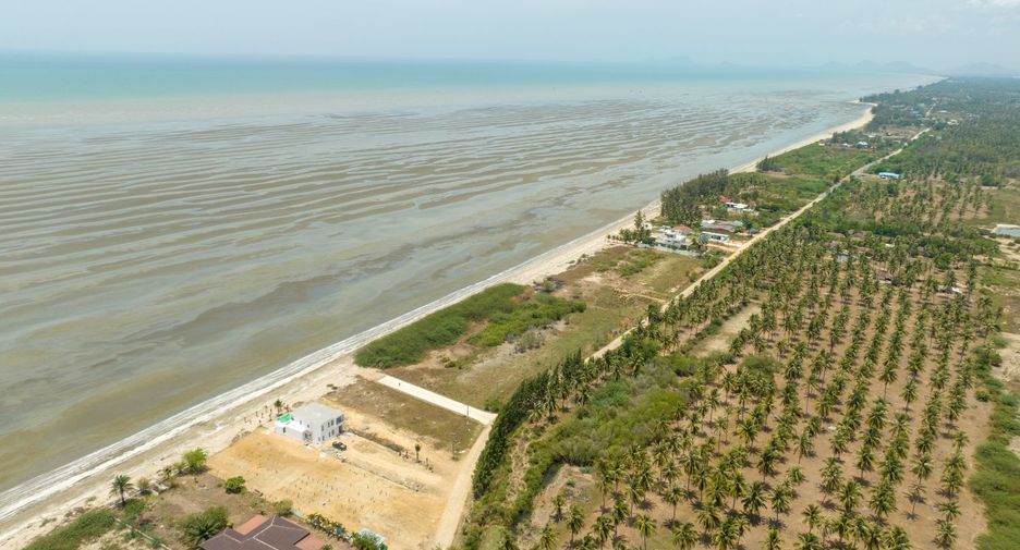 Terreno en venta en Kui Buri, Prachuap Khiri Khan