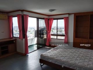 For rent and for sale 3 bed condo in Chatuchak, Bangkok