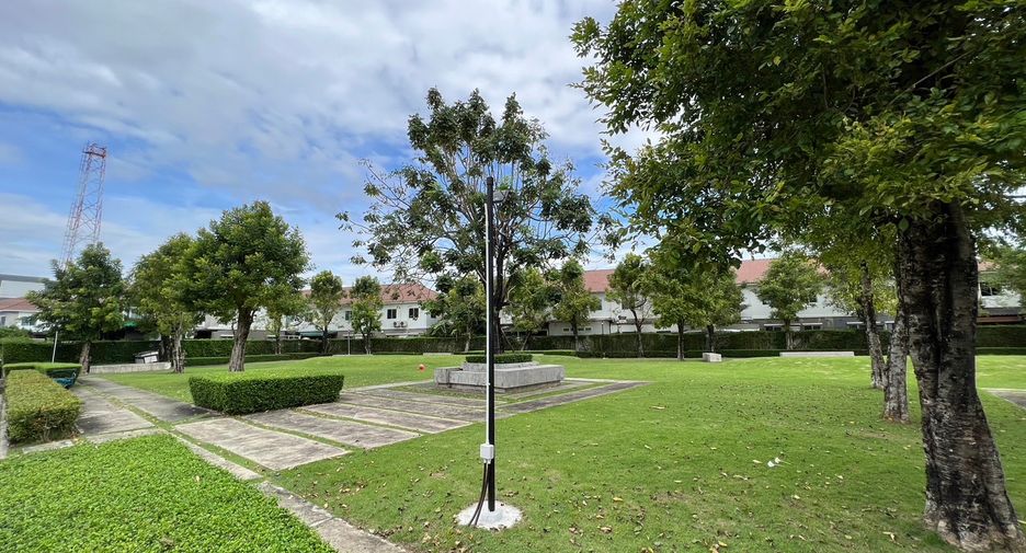 À vendre 3 chambres maison à Bang Phli, Samut Prakan