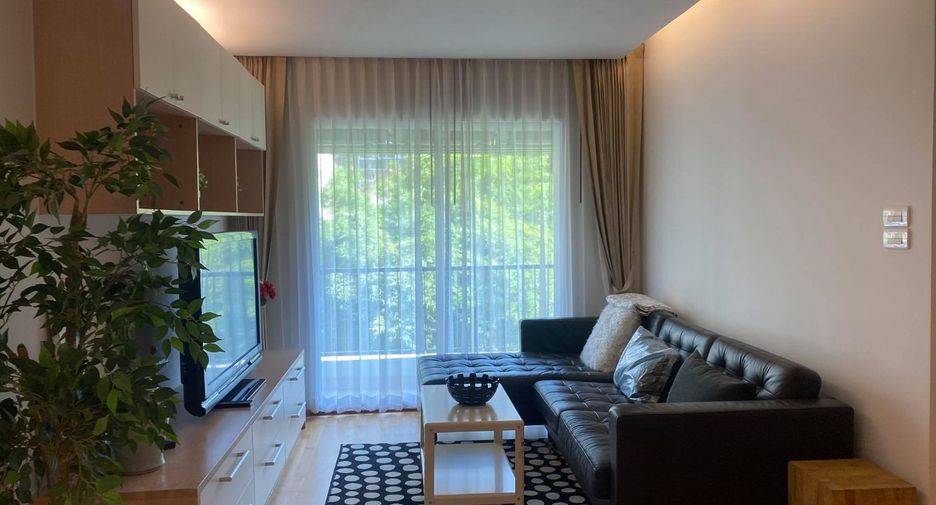 For rent そして for sale 2 Beds condo in Phra Khanong, Bangkok