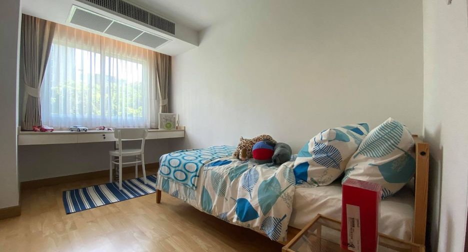For rent and for sale 2 bed condo in Phra Khanong, Bangkok