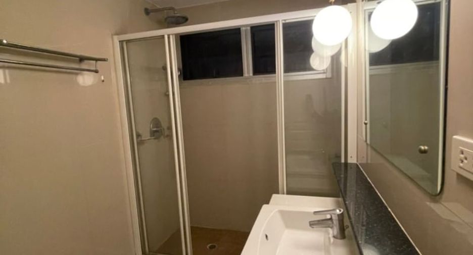 Wohnung zur Miete und zum Kauf mit 3 Zimmer in Khlong Toei, Bangkok