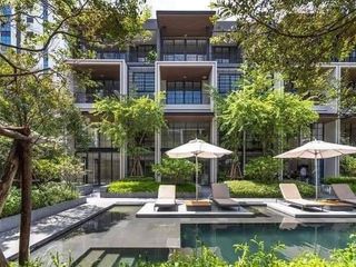 Casa en alquiler y en venta de 4 habitaciones en Watthana, Bangkok
