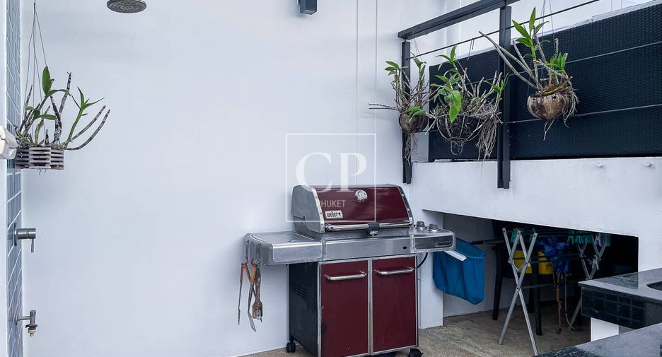 For sale 3 bedrooms apartment in Kathu, Phuket