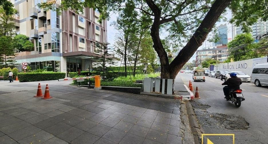 For rent 2 ベッドルーム condo in Khlong Toei, Bangkok