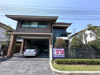 For sale 4 Beds house in Prawet, Bangkok