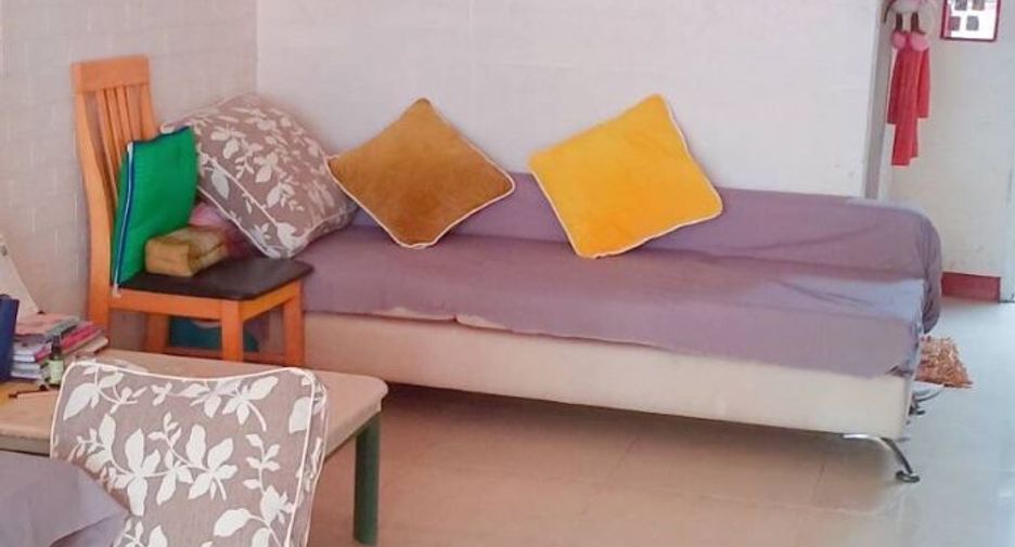 For sale 3 bedrooms townhouse in Din Daeng, Bangkok