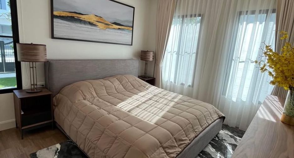 For rent 4 bedrooms house in Mueang Samut Prakan, Samut Prakan