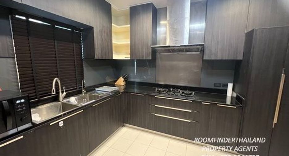For rent 3 bed house in Khan Na Yao, Bangkok
