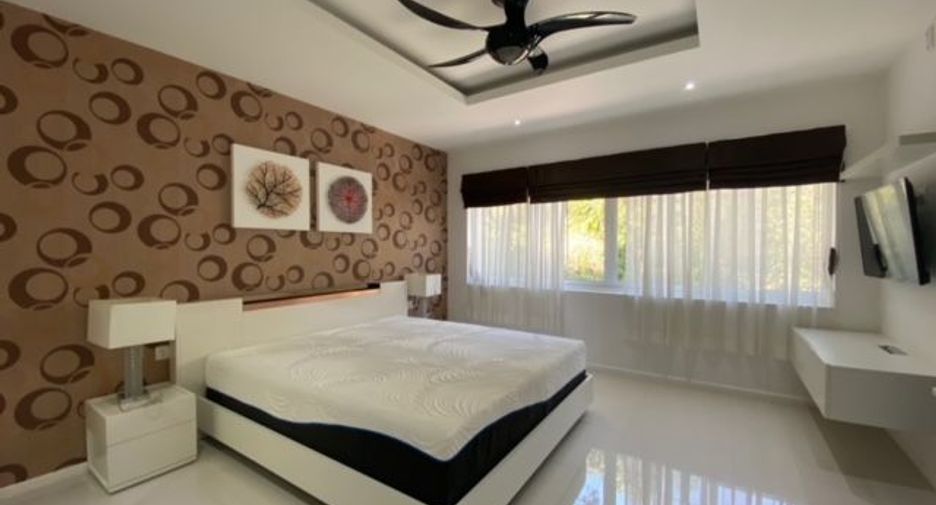 For sale 4 bedrooms villa in Mueang Phuket, Phuket